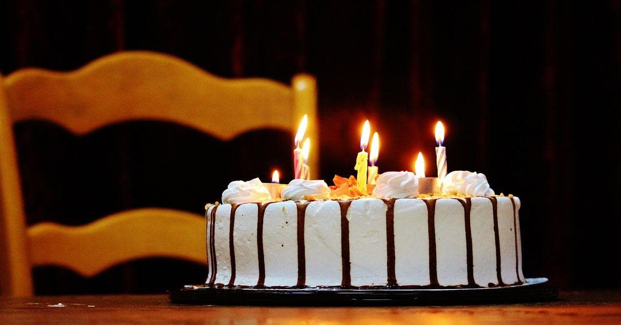 50+ Famous People Born On August 6