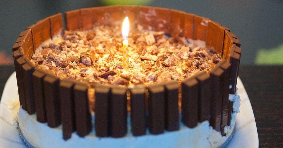 50+ Famous People Born On August 16