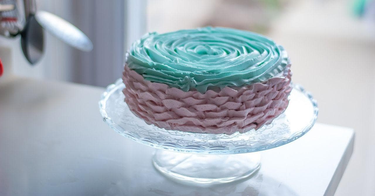 50+ Famous People Born On December 6