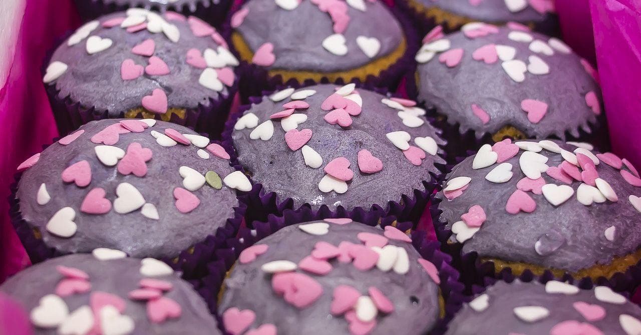 50+ Famous People Born On October 27