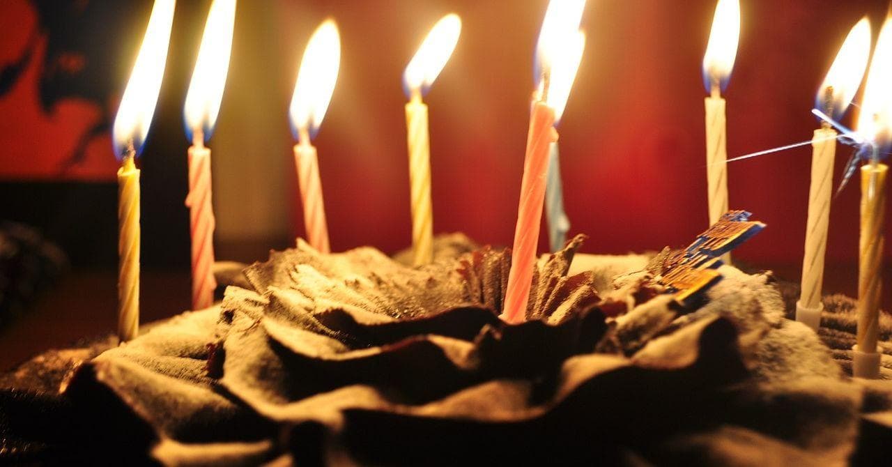 50+ Famous People Born On January 26