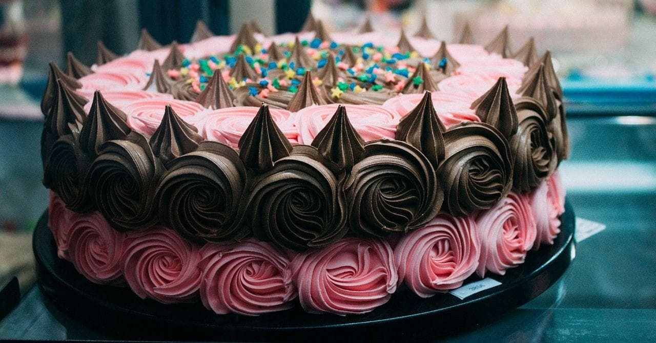 50+ Famous People Born On March 31