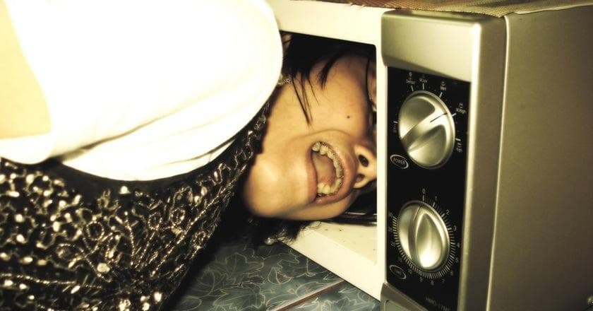 What Would Happen to Your Body If You Were Microwaved