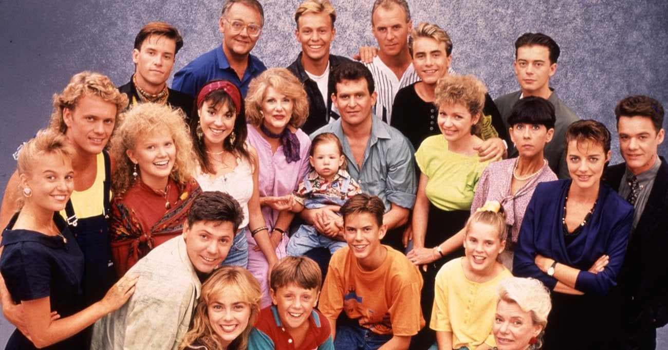 Neighbours cast hi-res stock photography and images - Alamy