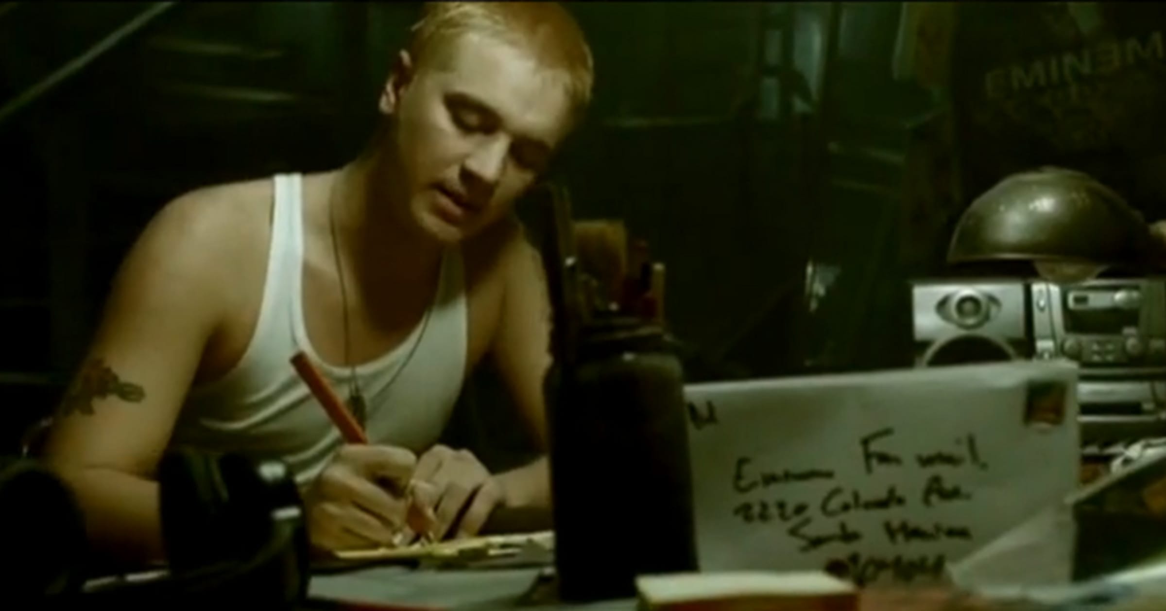 Eminem stan feat. Эминем Стэн. Девон Сава и Эминем. Эминем Стэн клип. Эминем и Дайдо Стэн.
