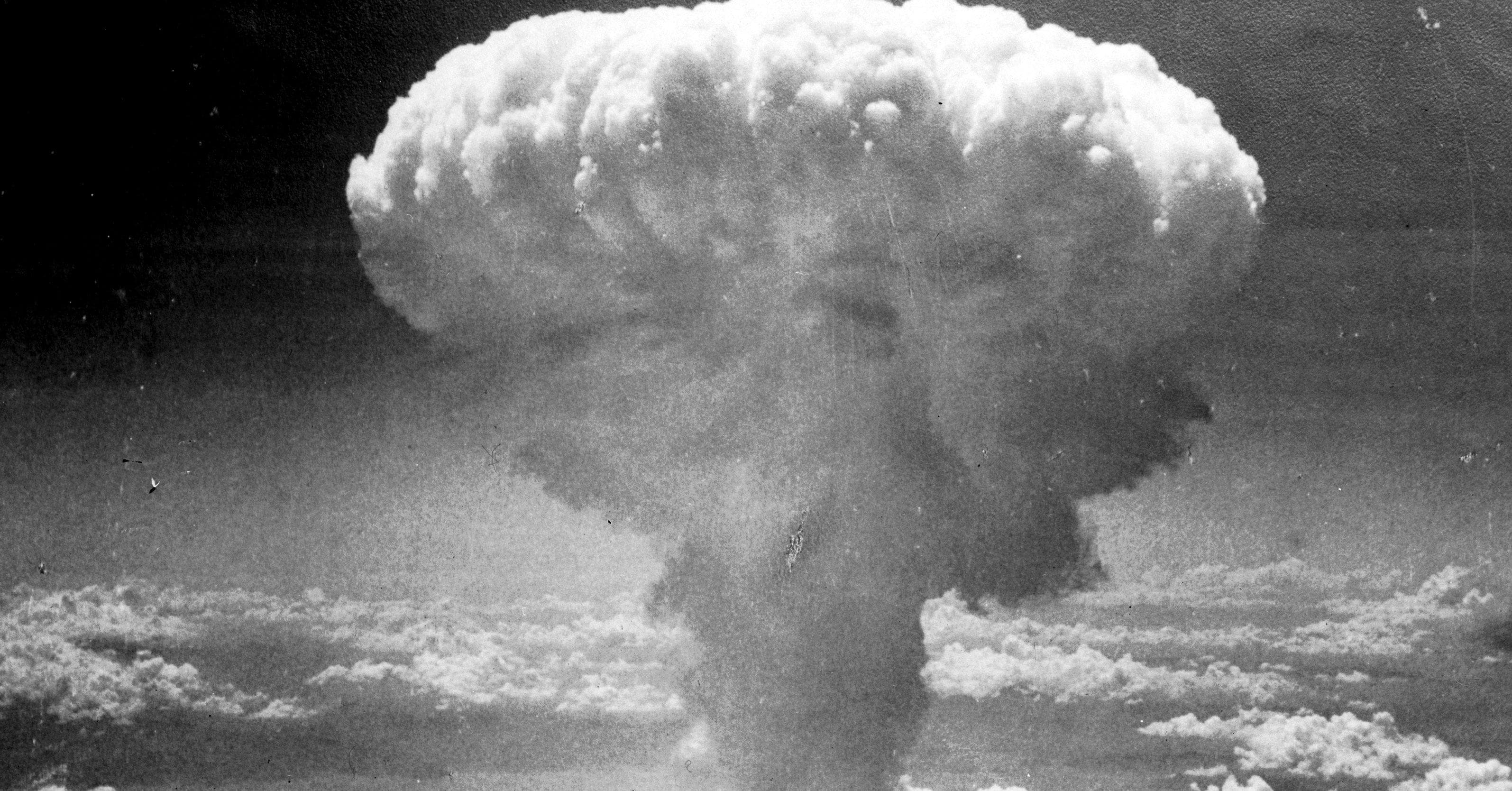 11 Real Life Forrest Gumps: Random People Who Became Part Of History By Coincidence