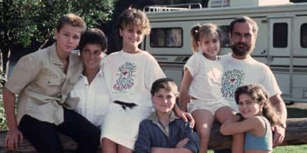 14 Heartbreaking Stories From Joaquin Phoenix's Tragic Family