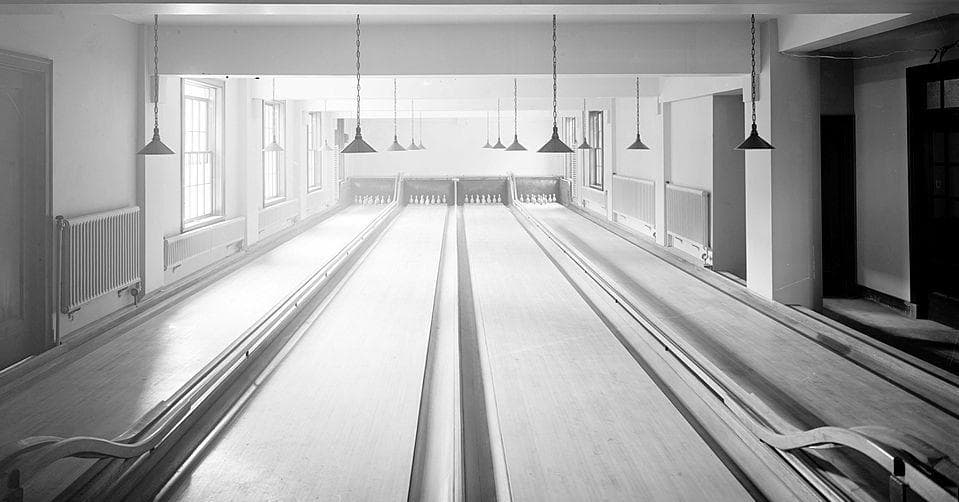 The Biggest Mysteries From The '90s That Are Still Unsolved