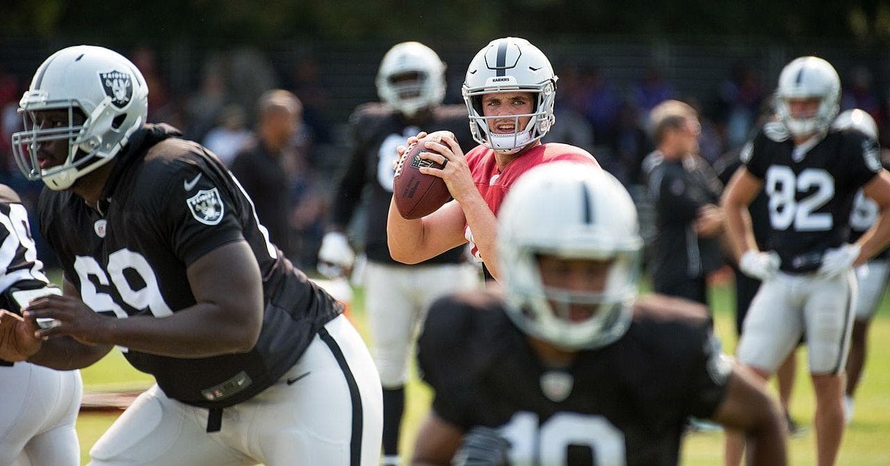 Oakland Raiders uniforms ranked in the top-5 in the NFL