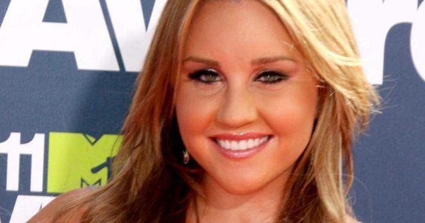 amanda-bynes-has-chubby-cheeks-porn-horny-bitches
