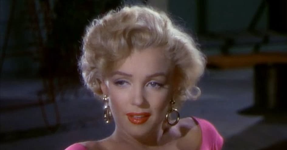 The 100+ Most Beautiful Female Celebs Of The ’60s, Ranked