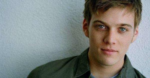 Jake Abel 2015