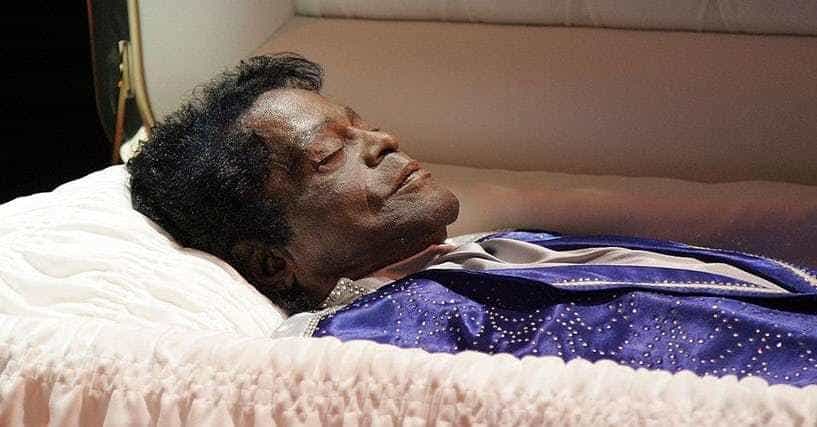 Photos of Famous Dead Bodies | Celebrity Open Casket Funerals