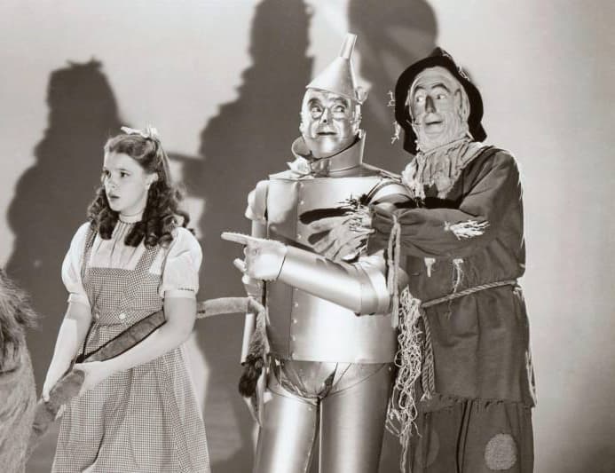 16 Freaky Stories Behind The Scenes Of The Wizard Of Oz