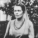 Dec. at 44 (1867-1911)   Sister Nivedita; born Margaret Elizabeth Noble; 28 October 1867 – 13 October 1911 was a Scots-Irish social worker, author, teacher and a disciple of Swami Vivekananda.