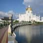 Sultan Omar Ali Saifuddin Mosq... is listed (or ranked) 12 on the list Famous Mosques in Asia
