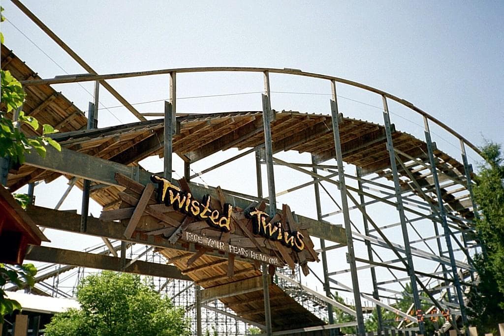 Best Rides at Six Flags Kentucky Kingdom List of Top Six Flags