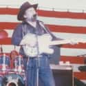 Waylon Jennings on Random Top Country Artists
