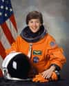 Wendy B. Lawrence on Random Hottest Lady Astronauts In NASA History