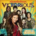 Victoria Justice, Leon Thomas III, Matt Bennett   Victorious is an American sitcom created by Dan Schneider that originally aired on Nickelodeon from March 27, 2010 through February 2, 2013.