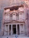 Petra on Random Pics Of Historical Tourist Destinations That Are Eerily Empty