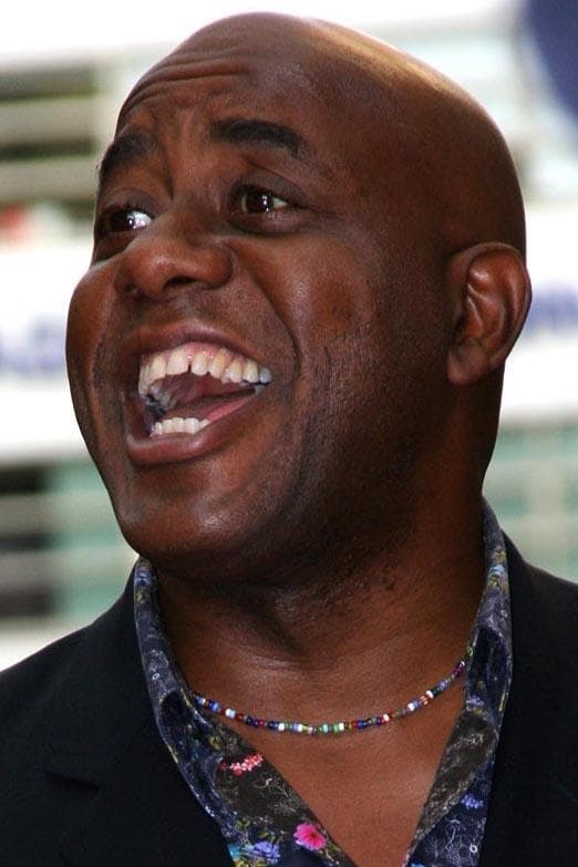 Famous Male TV Chefs List Of Top Male TV Chefs   Ainsley Harriott Writers Photo 1