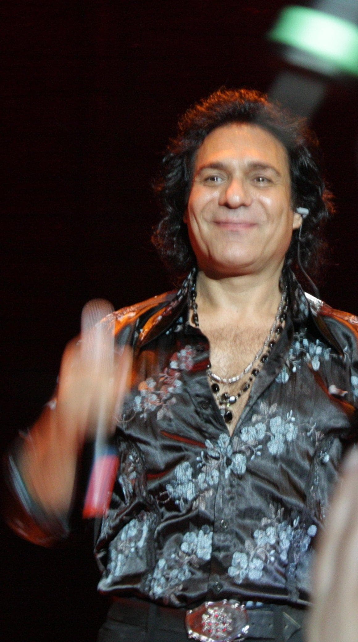 Famous Singers from Armenia | List of Top Armenian Singers