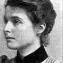 Beatrice Webb on Random Famous People Buried at Westminster Abbey