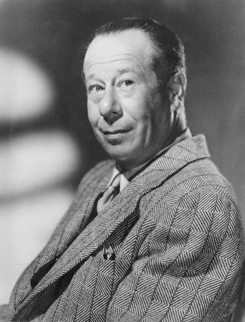https://imgix.ranker.com/node_img/29/573245/original/bert-lahr-recording-artists-and-groups-photo-1?w=120&h=120&q=60&fm=jpg&fit=crop&crop=faces