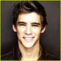 age 29   Brenton Thwaites is an Australian actor who first came to prominence with his portrayal of Luke Gallagher in the Fox8 teen drama series SLiDE, and later Stu Henderson in the soap opera Home and...