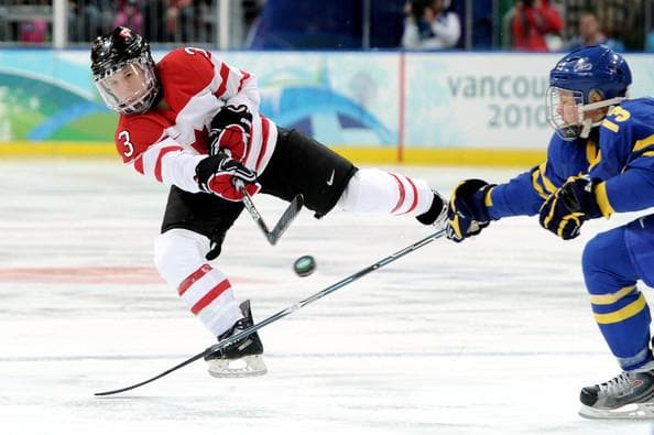 Celebrities Born in 1982 | List of Famous Men & Women Born in 1982