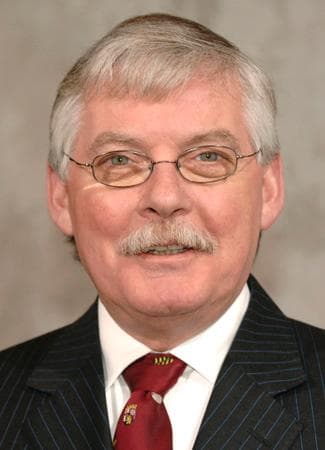 Celebrities Born in 1951 | List of Famous Men & Women Born in 1951