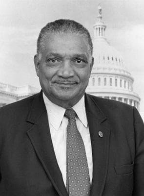 Celebrities Born in 1918 | List of Famous Men & Women Born in 1918