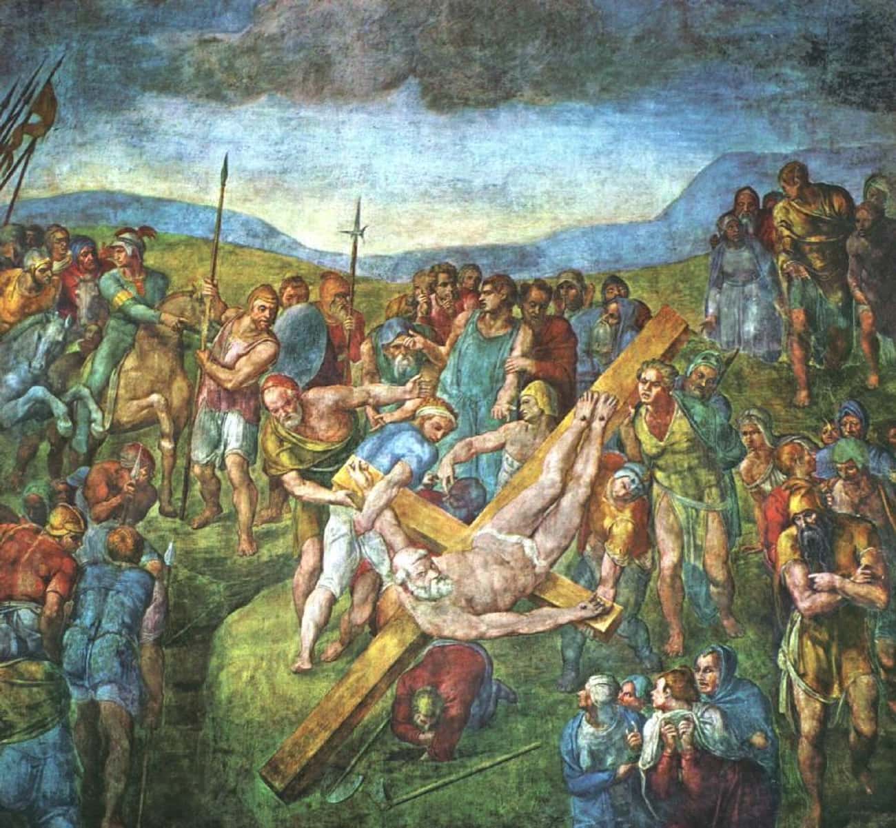 Как убивали апостолов. Микеланджело Распятие Святого Петра. Распятие апостола Петра Микеланджело. Фреска Распятие Святого Петра Микеланджело. Распятие Святого Петра (1546).