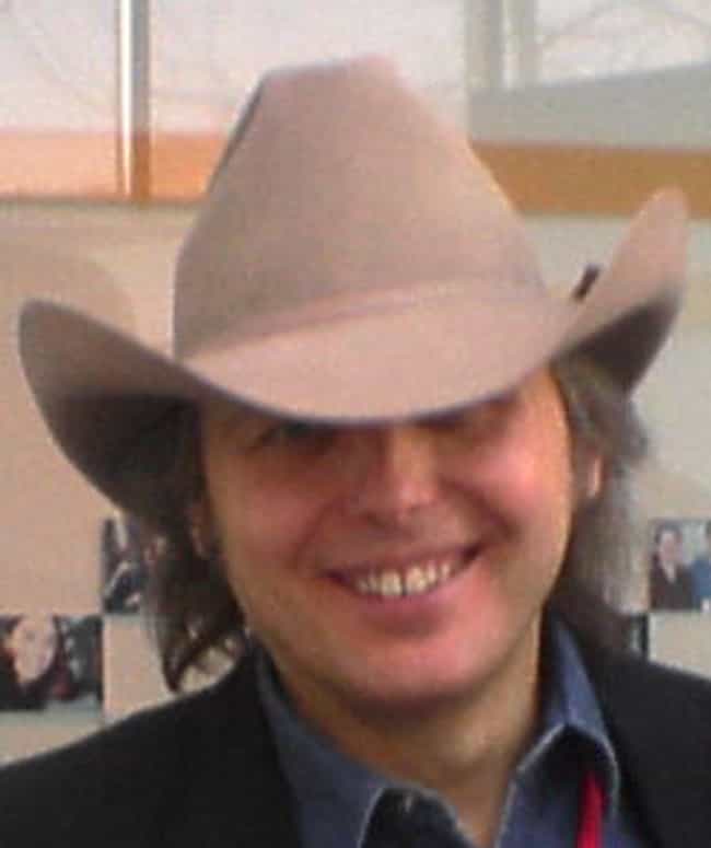 Dwight Yoakam