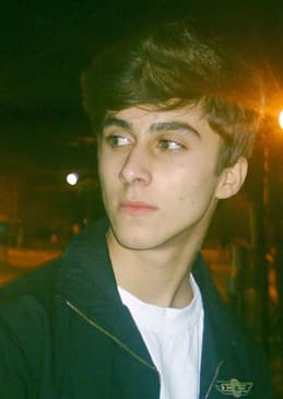 Celebrities Born in 1991 | List of Famous Men & Women Born in 1991