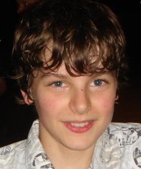 Celebrities Born in 1994 | List of Famous Men & Women Born in 1994