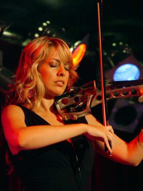 Famous Female Violinists List of Top Female Violinists