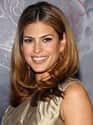Eva Mendes on Random Famous Women You'd Want to Have a Beer With