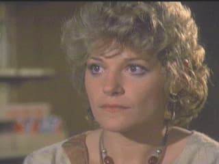 Female or Women Celebrity Hairstyles: Helen Shaver