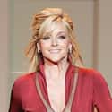 age 50   Jane Krakowski is an American actress and singer.