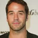 Jeremy Piven on Random Famous People Who Never Married