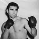 Dec. at 100 (1905-2005)   Maximillian Adolph Otto Siegfried "Max" Schmeling was a German boxer who was heavyweight champion of the world between 1930 and 1932.