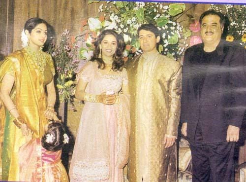 madhuri dixit recording artists and groups photo 1?fm=pjpg&q=80