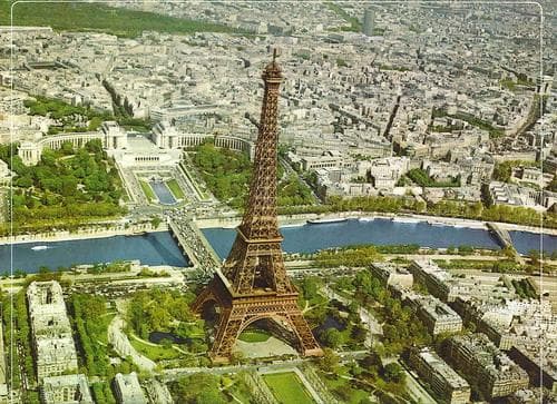Random Top Must-See Attractions in France