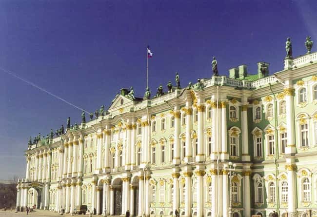Saint Petersburg is listed (or ranked) 17 on the list The Most Beautiful Cities in the World