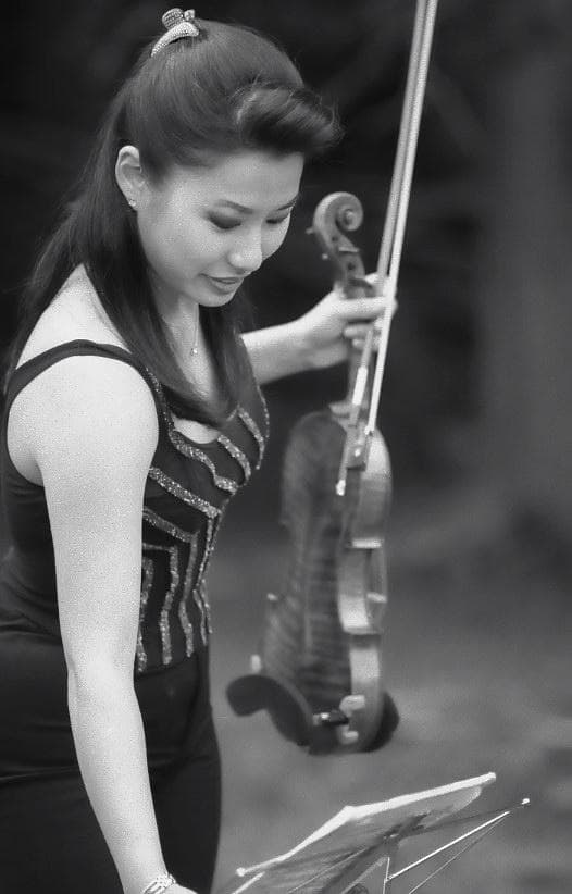 Famous Female Violinists List of Top Female Violinists