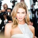 Karlie Kloss on Random Famous People Who Converted Religions