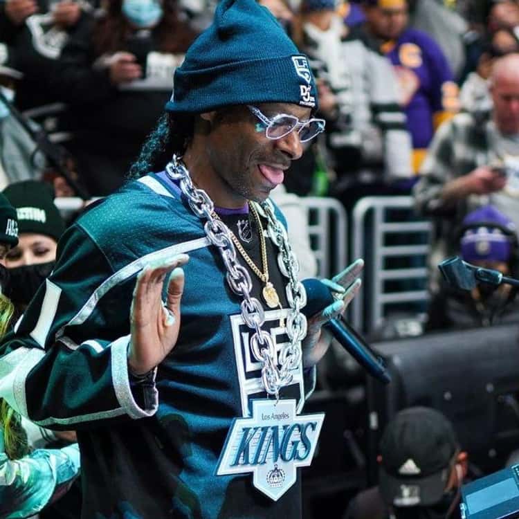LA Kings - Snoop Dogg is back at Staples Center on
