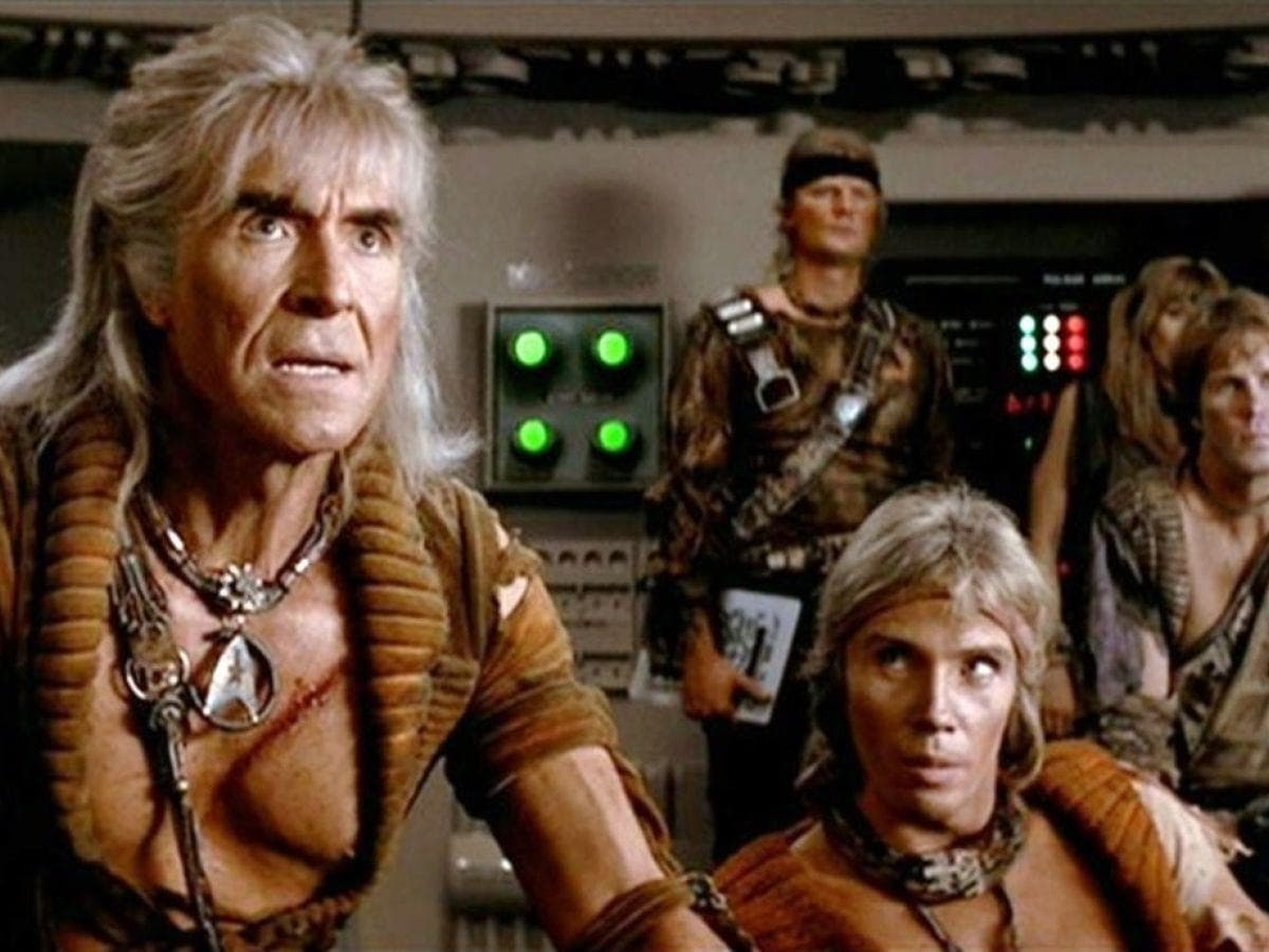 Captain Kirk And Khan Are Never In The Same Room - Even Though They Talk A Lot In 'Star Trek II: The Wrath of Khan'